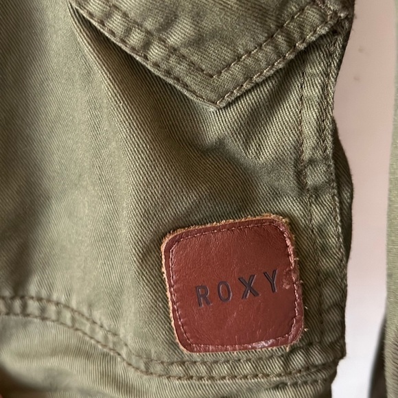 Roxy Light Weight Jacket - Picture 2 of 9